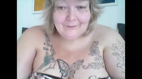 thickdarkangel online show from May 2026 01:29:02 PM