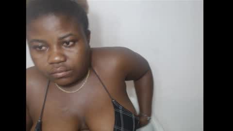 Snapshot of thickebonny7 chatting on February 2026 10:31:02 AM thickebonny7 online show from February 2026 10:31:02 AM