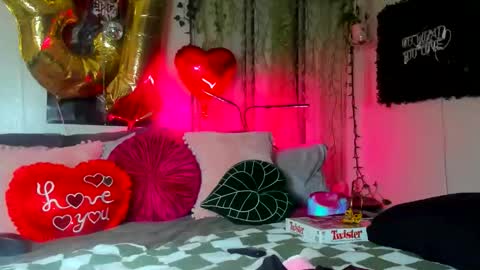 Snapshot of thickneyaadams chatting on February 2026 06:07:01 AM thickneyaadams online show from February 2026 06:07:01 AM