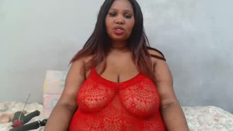 Snapshot of thicksexymellons chatting on February 2025 10:28:01 AM Pat online show from February 2025 10:28:01 AM