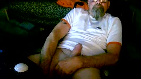Snapshot of thickwhiteboydick chatting on January 2025 10:51:01 AM thickwhiteboydick online show from January 2025 10:51:01 AM