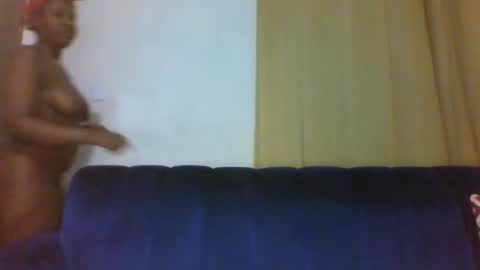 Snapshot of thickyannah2 chatting on October 2025 02:09:01 AM thickyannah online show from October 2025 02:09:01 AM