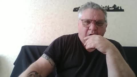 Snapshot of thierrysymp chatting on February 2026 10:14:02 AM Thierrysymp online show from February 2026 10:14:02 AM