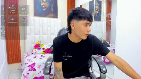 THIAGO COLLINS  online show from May 2026 10:17:01 PM