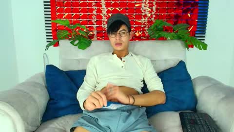 Snapshot of thiiagosaeenz chatting on February 2026 06:36:02 PM Thiago Saenzz online show from February 2026 06:36:02 PM