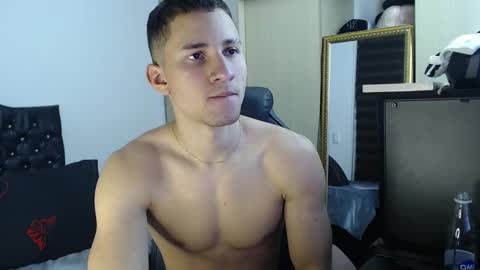 thin_tommy11 online show from January 2025 02:42:01 AM