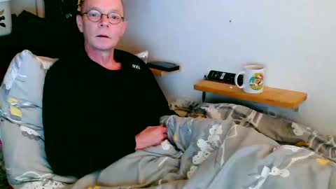 thomas6799 online show from November 2025 05:42:02 AM