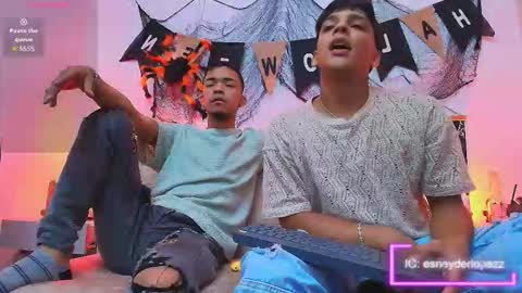 Snapshot of thomas_elg chatting on November 2025 04:26:02 AM THOMAS JOHANN online show from November 2025 04:26:02 AM