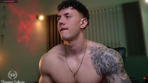 Snapshot of thomas_falcon1 chatting on December 2024 04:20:02 AM Thomas Falcon online show from December 2024 04:20:02 AM