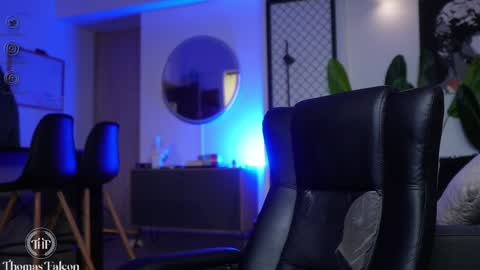 Snapshot of thomas_falcon1 chatting on January 2025 03:12:02 AM Thomas Falcon online show from January 2025 03:12:02 AM