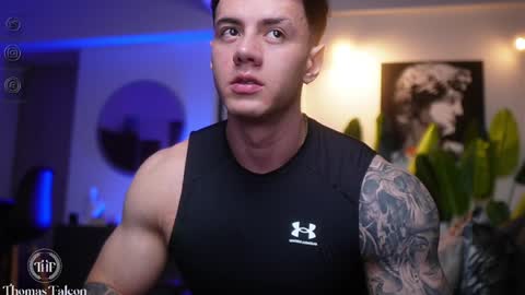 Snapshot of thomas_falcon1 chatting on January 2025 02:15:01 AM Thomas Falcon online show from January 2025 02:15:01 AM