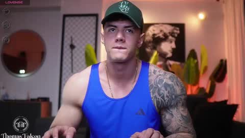 Snapshot of thomas_falcon1 chatting on February 2025 01:53:02 AM Thomas Falcon online show from February 2025 01:53:02 AM