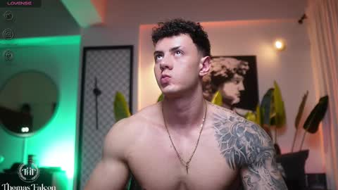 Snapshot of thomas_falcon1 chatting on March 2025 06:24:01 AM Thomas Falcon online show from March 2025 06:24:01 AM