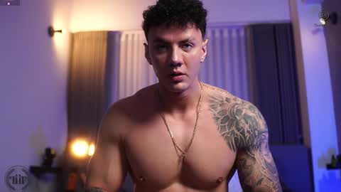 Snapshot of thomas_falcon1 chatting on October 2025 10:41:01 PM Thomas Falcon online show from October 2025 10:41:01 PM