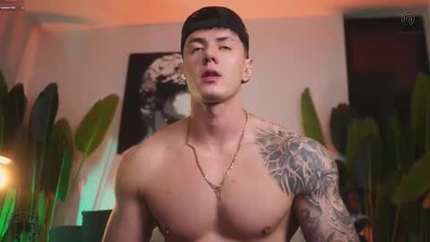 Snapshot of thomas_falcon1 chatting on November 2025 01:51:02 AM Thomas Falcon online show from November 2025 01:51:02 AM