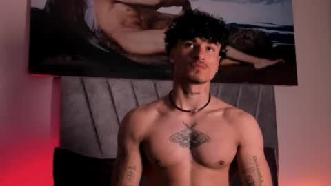 Snapshot of thomas_fit1 chatting on January 2026 01:22:02 AM Thomas 3 JUST STAY AND BE MY LAST LOVE online show from January 2026 01:22:02 AM