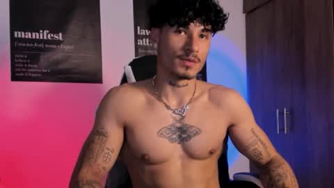 Snapshot of thomas_fit1 chatting on February 2026 05:06:02 AM Thomas 3 JUST STAY AND BE MY LAST LOVE online show from February 2026 05:06:02 AM