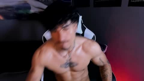 Snapshot of thomas_fit1 chatting on April 2026 06:53:01 PM Thomas 3 JUST STAY AND BE MY LAST LOVE online show from April 2026 06:53:01 PM