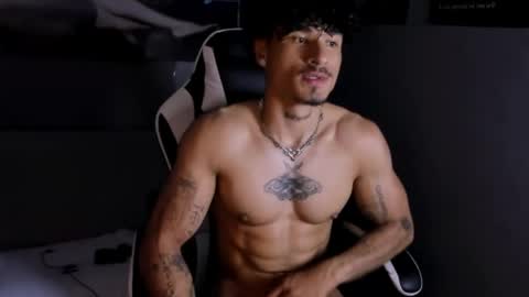 Snapshot of thomas_fit1 chatting on April 2026 06:06:01 AM Thomas 3 JUST STAY AND BE MY LAST LOVE online show from April 2026 06:06:01 AM