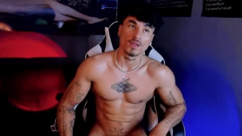 Snapshot of thomas_fit1 chatting on April 2026 05:30:01 PM Thomas 3 JUST STAY AND BE MY LAST LOVE online show from April 2026 05:30:01 PM