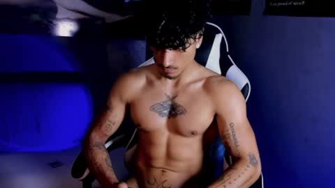 Snapshot of thomas_fit1 chatting on May 2026 03:45:01 AM Thomas 3 JUST STAY AND BE MY LAST LOVE online show from May 2026 03:45:01 AM
