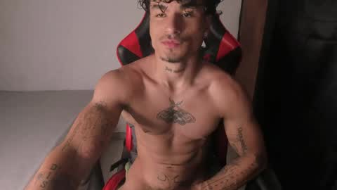 Snapshot of thomas_fit1 chatting on May 2026 04:06:01 AM Thomas 3 JUST STAY AND BE MY LAST LOVE online show from May 2026 04:06:01 AM