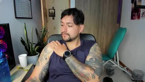 Thomas online show from December 2025 04:48:02 PM