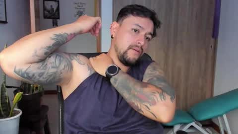 Thomas online show from December 2025 06:45:02 PM