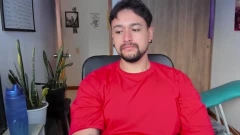 Thomas online show from December 2025 06:35:02 PM