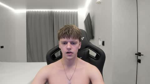 Tomas online show from April 2026 12:22:02 AM