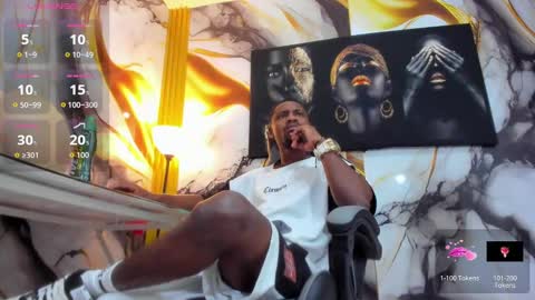 Thomas online show from October 2025 03:31:02 AM