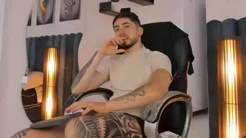 Snapshot of thomasmarzo1 chatting on September 2025 08:12:02 PM sweetfit boy online show from September 2025 08:12:02 PM