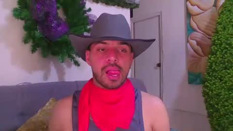 Snapshot of thomassmith2023 chatting on March 2025 09:14:02 PM thomas smith online show from March 2025 09:14:02 PM