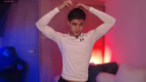 Thom Klein online show from November 2025 09:09:02 AM