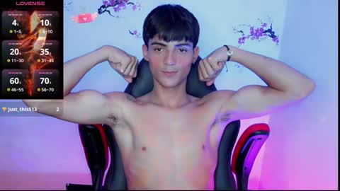 Thomas online show from September 2025 02:59:02 AM