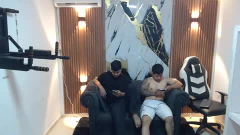 thomson_hot01 online show from June 2026 05:25:01 AM