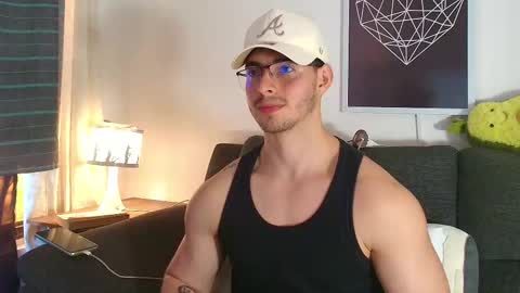 Snapshot of thomylov chatting on February 2026 03:05:02 PM thomylov online show from February 2026 03:05:02 PM