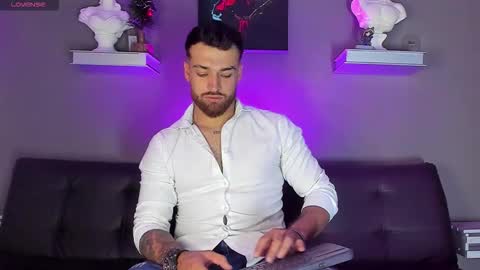 Snapshot of thor_evans chatting on November 2025 11:30:01 PM thor_evans online show from November 2025 11:30:01 PM