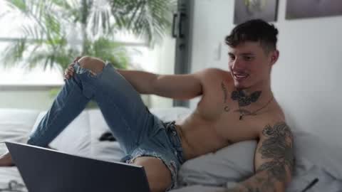 Sebastian online show from March 2025 06:12:01 PM