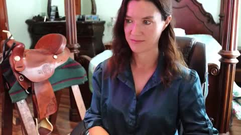 ThornburyRose online show from December 2025 07:23:02 PM