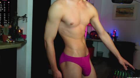   L e a n d e r   25OFF ON MY OF online show from May 2026 03:41:01 PM