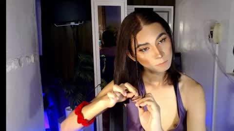 thrishafox online show from February 2026 05:09:02 PM