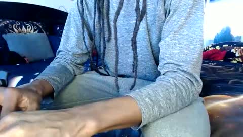 Snapshot of throatchakra chatting on November 2025 06:57:01 PM Opulent Kingdom online show from November 2025 06:57:01 PM