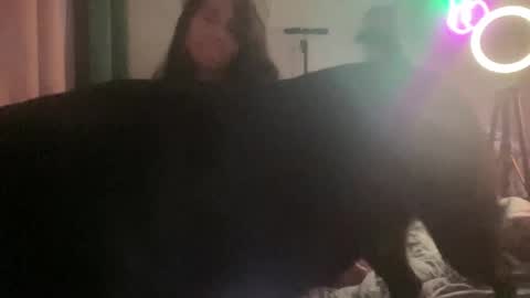 Snapshot of throatyygoat chatting on October 2025 05:19:01 AM throatyygoat online show from October 2025 05:19:01 AM