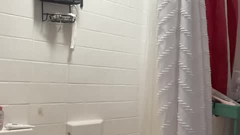 Snapshot of throatyygoat chatting on February 2026 09:02:01 PM throatyygoat online show from February 2026 09:02:01 PM