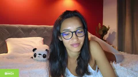 tia_j online show from October 2025 05:24:02 PM