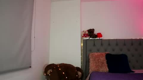 Snapshot of tiana_sanders chatting on November 2025 01:37:01 AM TATIANA online show from November 2025 01:37:01 AM