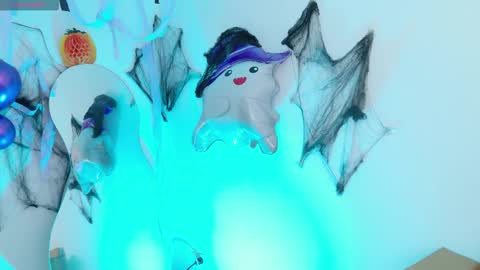 Snapshot of tianale chatting on October 2025 09:46:01 PM Tiana Le online show from October 2025 09:46:01 PM