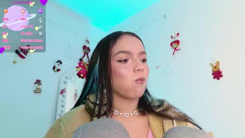 Snapshot of tianale chatting on November 2025 09:13:01 PM Tiana Le online show from November 2025 09:13:01 PM