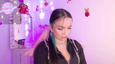 Snapshot of tianale chatting on December 2025 11:47:02 PM Tiana Le online show from December 2025 11:47:02 PM